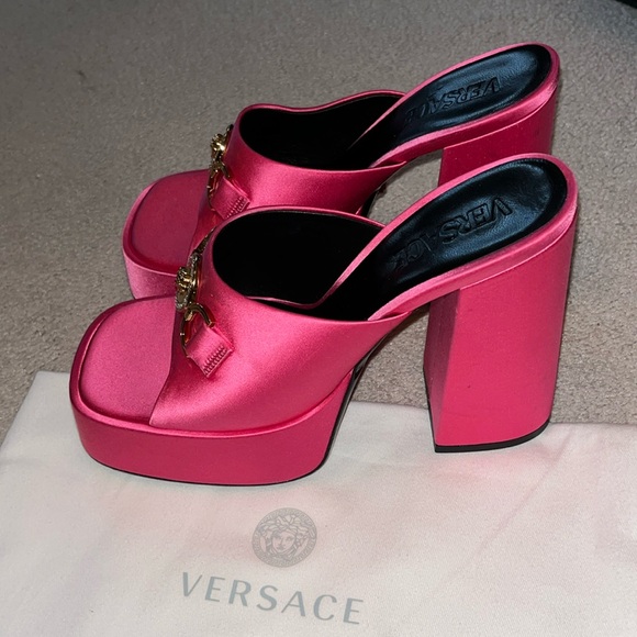 Versace Platform Shoes Hot Pink - Picture 5 of 5